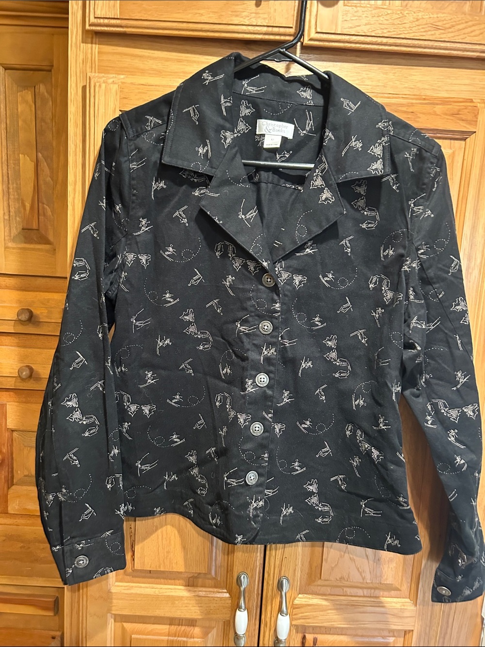 Christopher and Banks cute button down winter ski design long sleeved top
